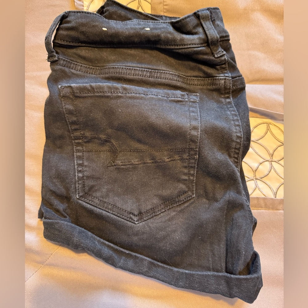 Women’s American Eagle Black Jean Shorts Size 6